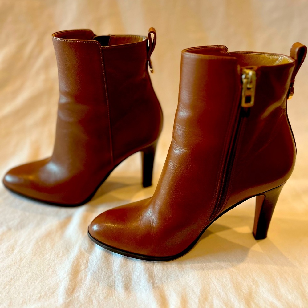 Coach Size 6.5 women’s ankle boots. Great condition